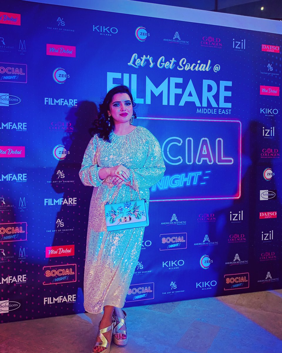 Simz_Raj's tweet photo. #FilmfareMe Dubai π
At Filmfareme Social Night π₯°
#magazine #NoraFatehi #FilmfareMe #FilmfaremeSocialNight #Bollywood #BollywoodNews #simimolraijo #vjsimi https://t.co/EnCPhH8i5J