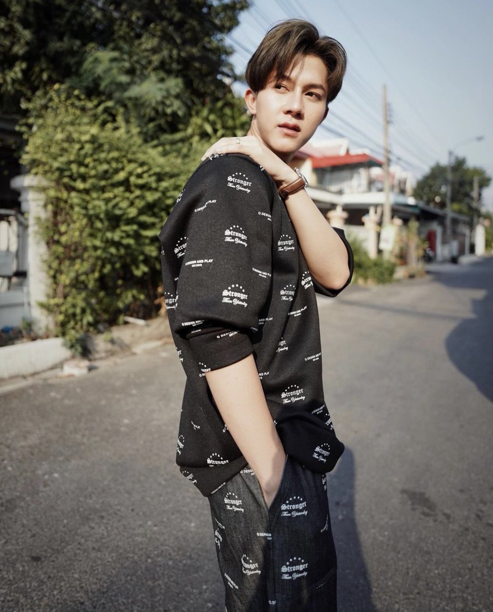 QDAP_BKK's tweet photo. @olllle wearing “STRONGER THAN YESTERDAY” sweatshirt and pants! 🖤
#qdesignandplay #qdap #strongertogether #olllle https://t.co/rsGEBcfIyo