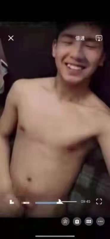 刘昊然裸照KFAKES  / X
