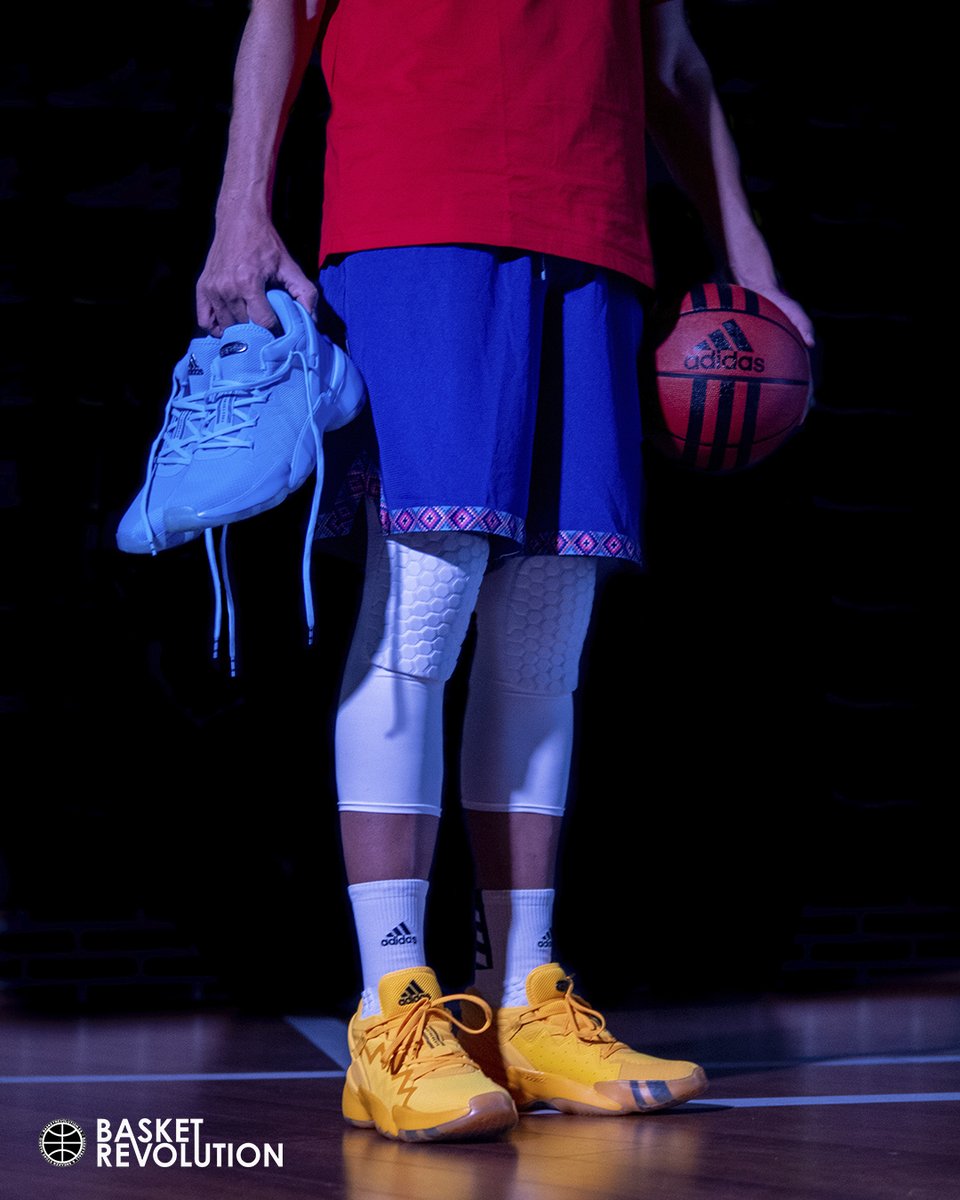 BsktballEmotion's tweet image. 𝗔𝗗𝗜𝗗𝗔𝗦 𝗗.𝗢.𝗡. 𝗜𝘀𝘀𝘂𝗲 𝟮 '𝗖𝗿𝗮𝘆𝗼𝗹𝗮 𝗕𝗹𝘂𝗲' &amp;amp; '𝗖𝗿𝗮𝘆𝗼𝗹𝗮 𝗚𝗼𝗹𝗱'

Viernes, atenúa la luz, llega el fin de semana y con él, el partido más importante de la mano de @adidas_ES &amp;amp; @spidamitchell
•
👉bit.ly/39787FV

#basketrevolution #nba #donissue2