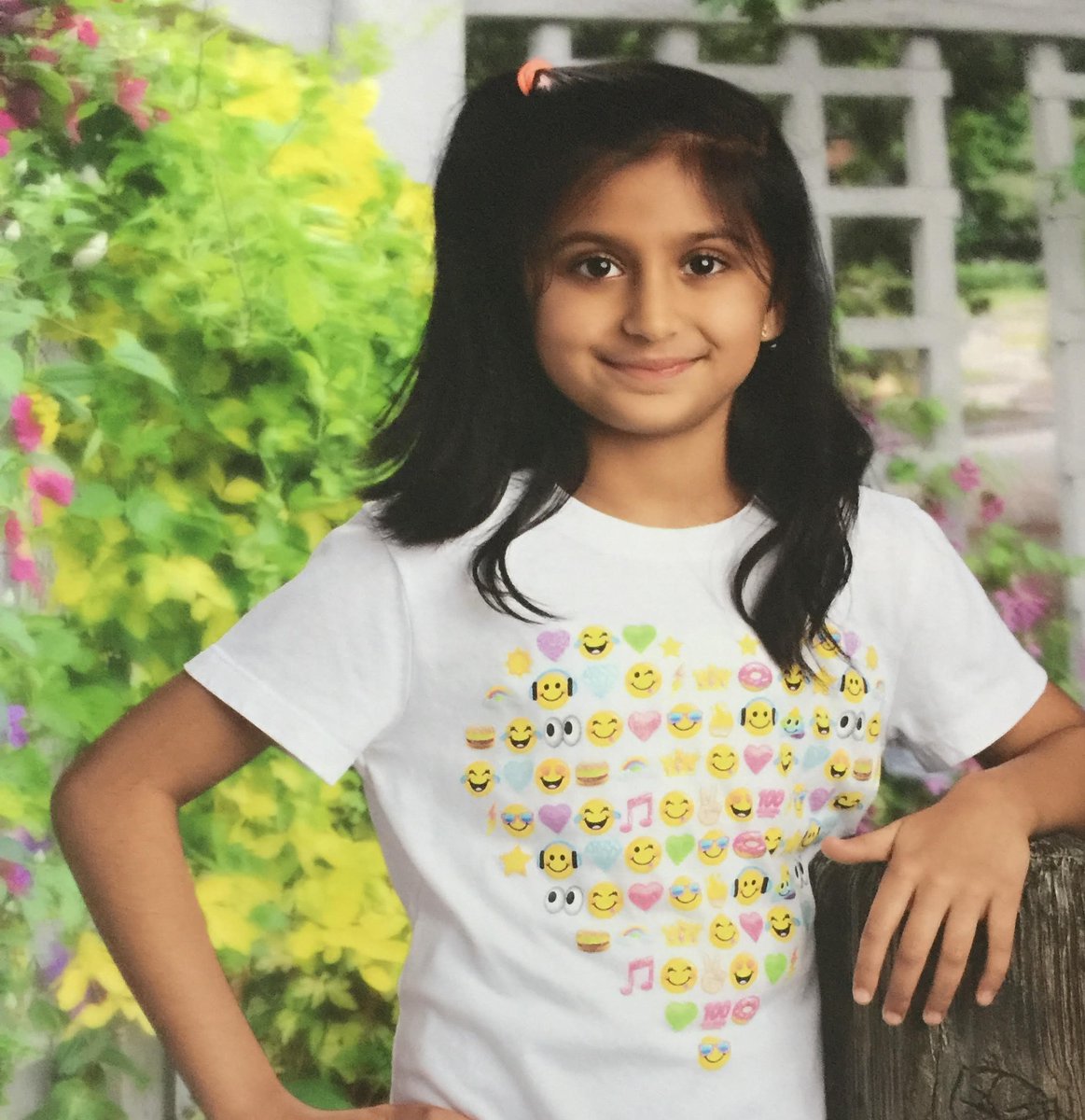 The newest 'buzz' from Oak Hills! We're so proud of fifth grader Shree Patel for being the Oak Hills Virtual Academy Spelling Bee Champion! Best of luck to Shree, who now moves on in regional competition in the 2021 Scripps National Spelling Bee. #OHBetterTogether