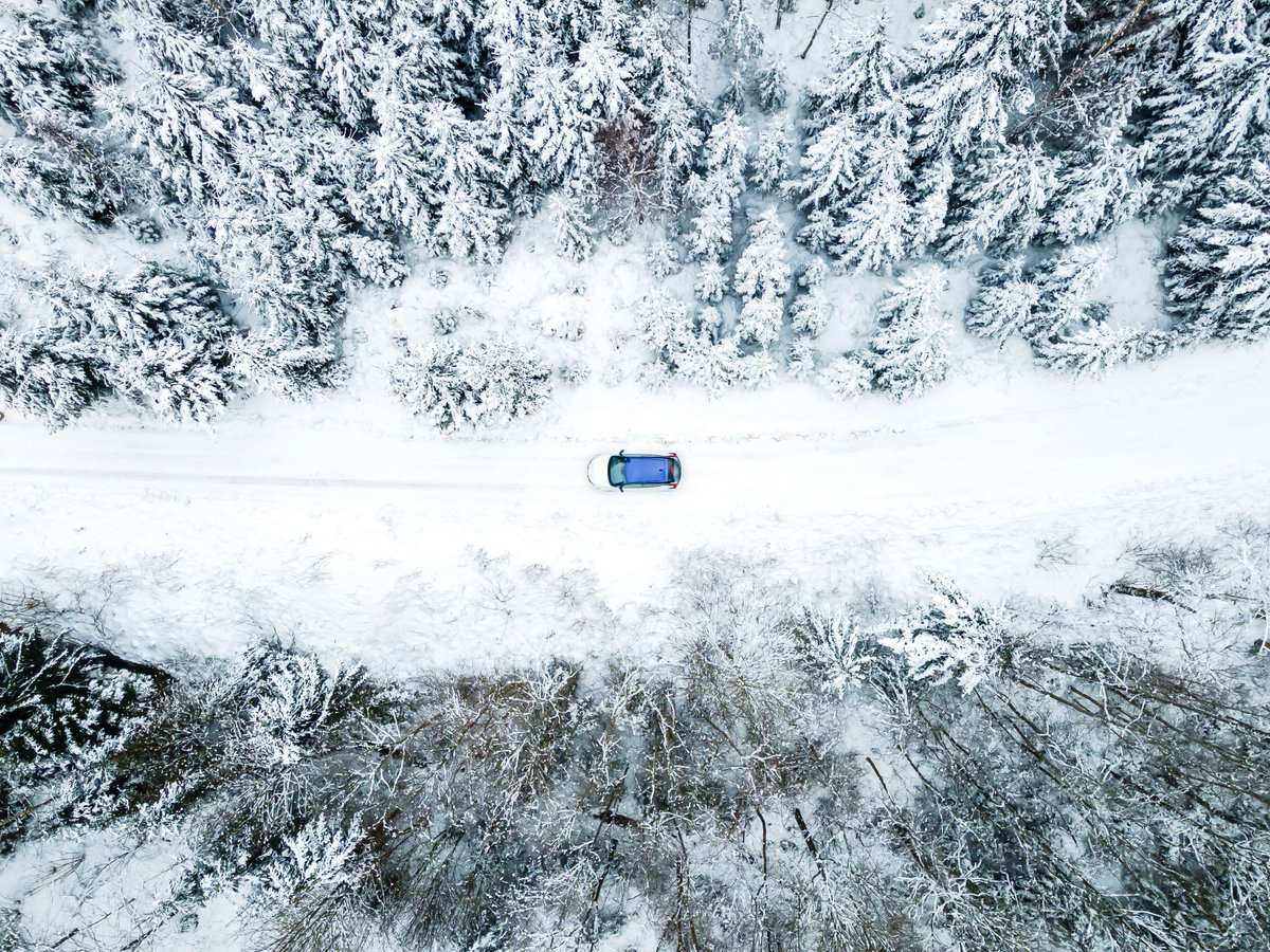 SkandiMotors's tweet photo. 100% elektriskais Nissan LEAF tagad ir ieguvis arī neparastus iespaidus aukstākajā Latvijas novadā – Latgalē!   LEAF ir iekļāvies skaistākajās Latvijas ainavās un nodemonstrējis, ka ir noderīgs, ja jābrauc garākos ceļa posmos. 📷 Uldis Laganovskis https://t.co/5A659e1bEM