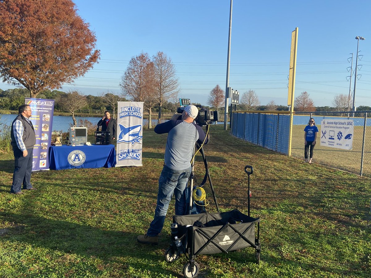 lauralee7997's tweet photo. Getting the word of CTE out this morning with Good Day Tampa and Charley Belcher! Proud of our CTE Shark Team 💙🦈 #PascoProud #anclotesharks #CTE @pascoschools @PascoCTE @AncloteSharks @nymoon1976 https://t.co/mltNN2MNam