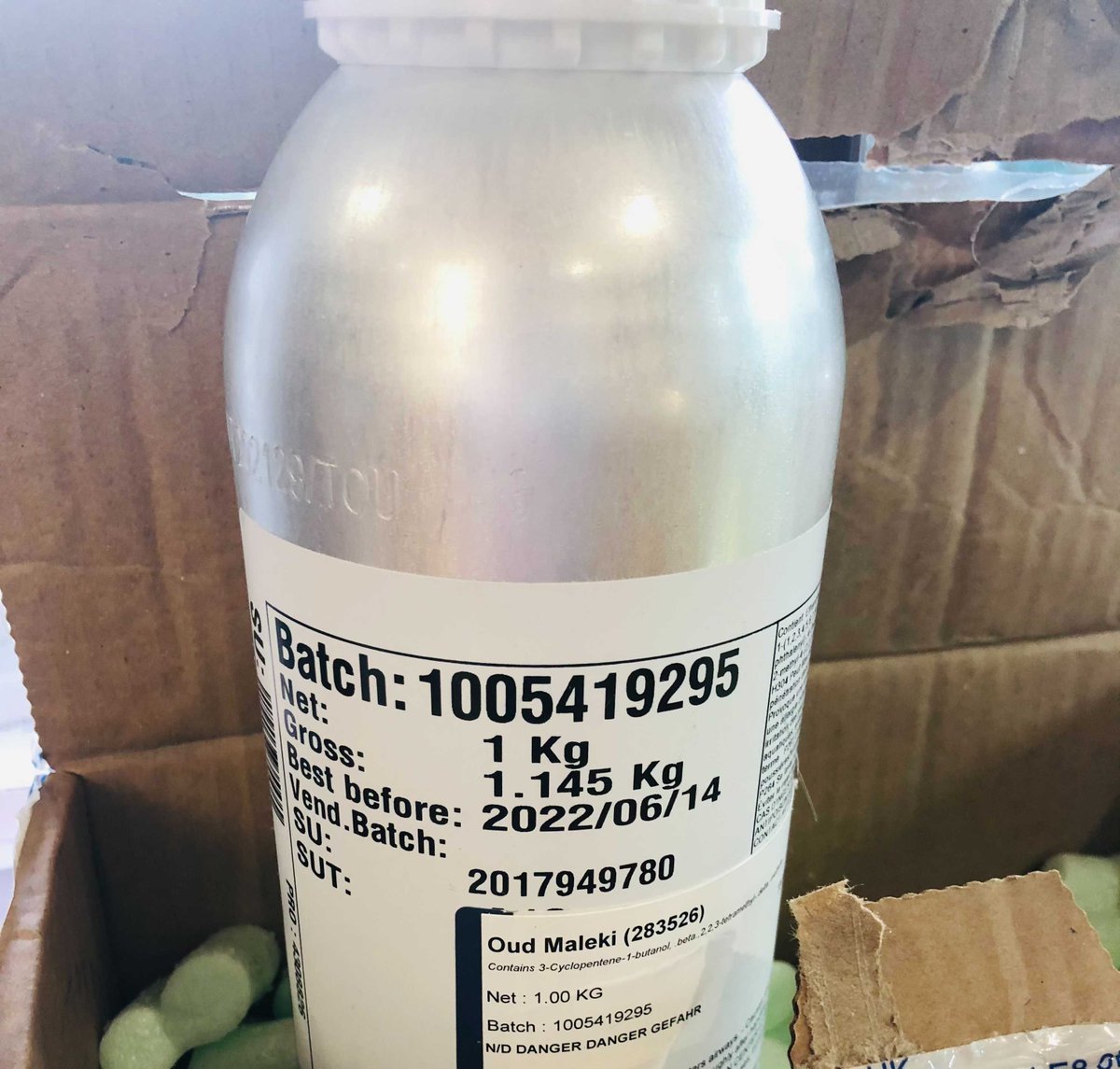 New stock of Oud Maleki just delivered... Available from £33 or £7.00 in dilution. But now at ow.ly/bOou30rtAu7.

#ingredientsforperfumery #perfumeryingredients #perfumemaking #oud #oudmaleki #pellwall #firmenich