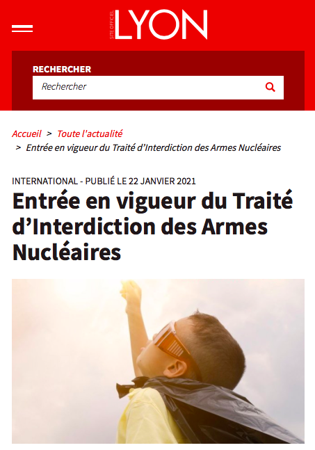 ICAN_France's tweet photo. La @villedelyon met a l'honneur le #nuclearban pour "Sensibiliser les Lyonnais.e.s aux dangers que ces armes constituent, et inciter les états membres des Nations Unies à ratifier le Traité d’Interdiction des Armes Nucléaires" https://t.co/ghZlgZSM88 @SZdorovtzoff @Gregorydoucet https://t.co/4nqkFXqOH2