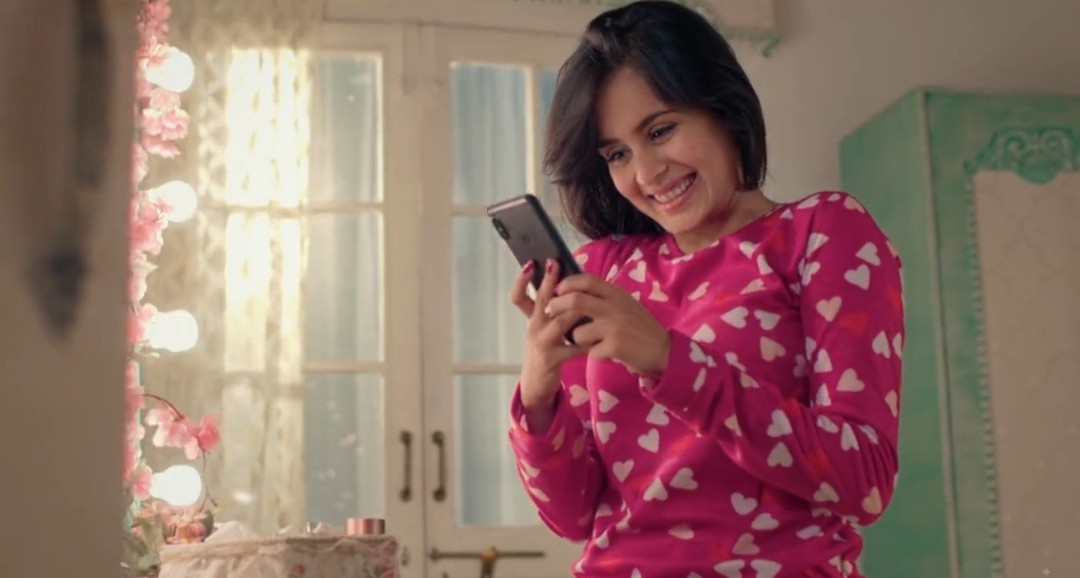 Prema___'s tweet image. Rhea checking our tweets be like 🥺 #RheaSharma