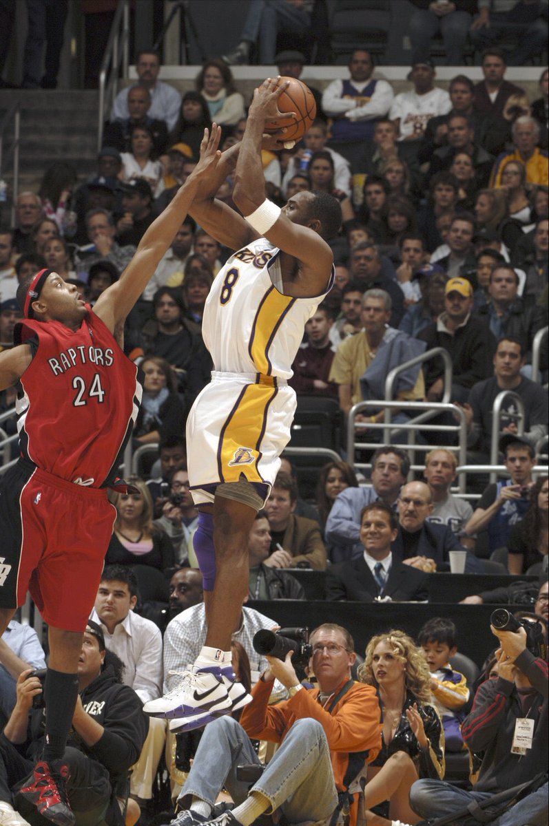 Between December 20th and January 22nd, Kobe Bryant had these performances. - 81 PTS (55 in 2nd half)- 62 PTS in 3 quarters- 50 PTS (40 in 2nd half)- 48 PTS, 10 REB, 35 MINS- 45 PTS, 10 REB- 45 PTS, 7 REB- 41 PTS