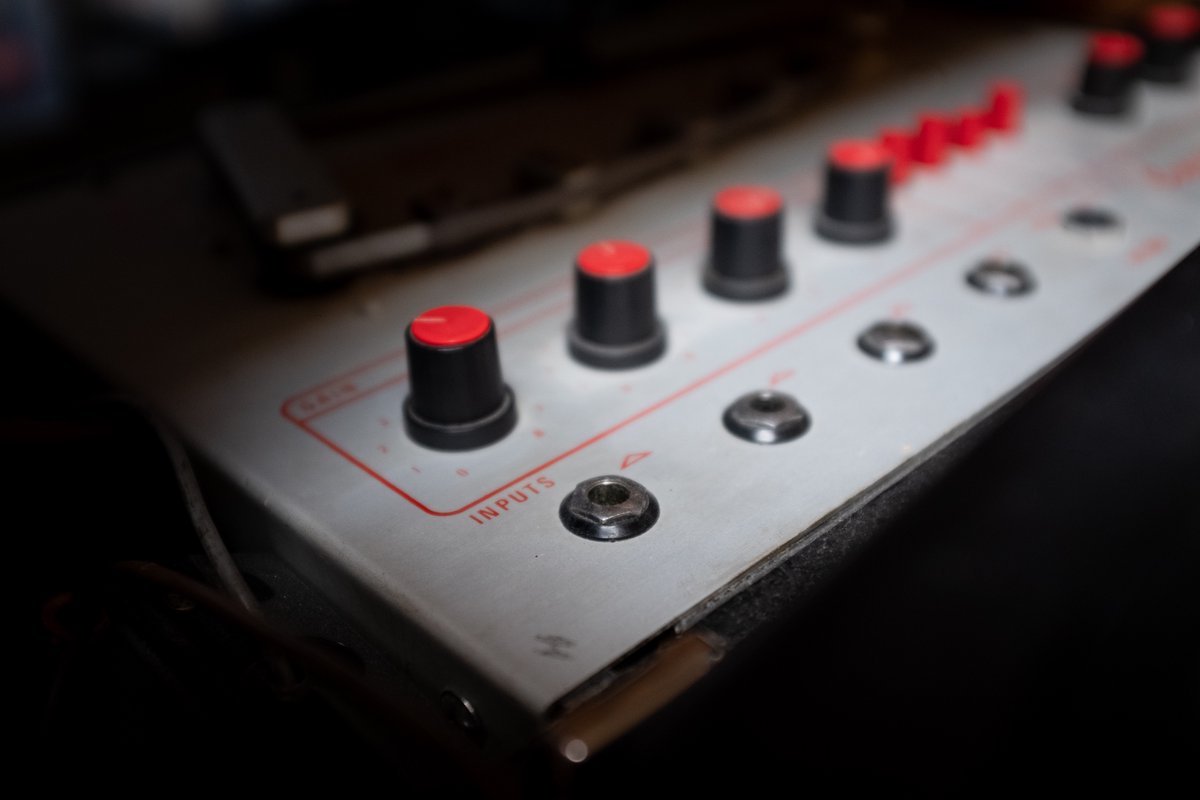 8) Having been really struck by the score and this process I became interested in the idea of using tape manipulation of acoustic sounds, and felt that this could work very effectively to create some of the unsettling musical textures that I was looking for.