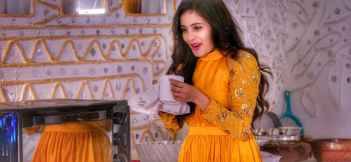 BollyTellyBuzz's tweet image. #RheaSharma trends on Twitter as fans shower love over YRHPK actress