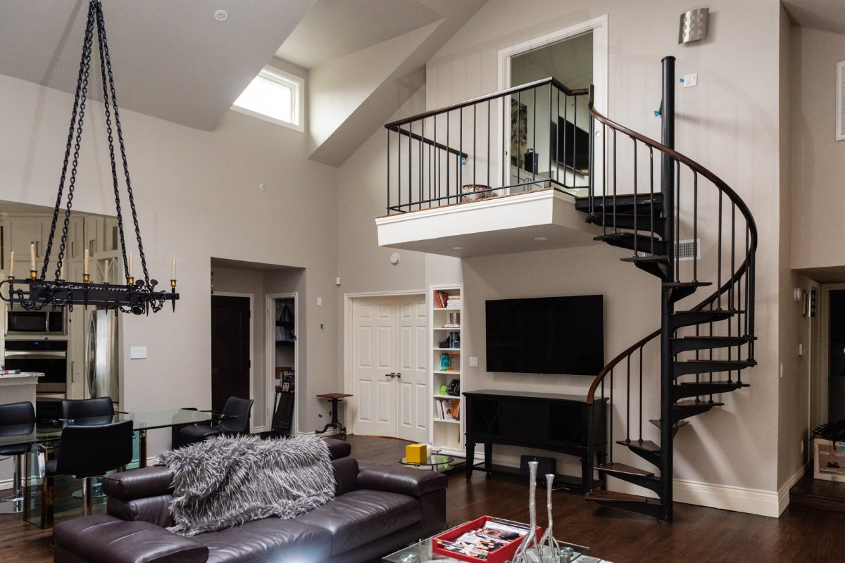 JuliSellsDFW's tweet photo. You've been through a lot with your home. When you list it with me, I'll be sure you get the price you deserve for your home.  #JuliSellsDFW #JPAR #JuliCanHelp #InvestorRealtor #InvestInDFW #InvestInTexas #SellYourHome #REALTOR #DFW #Dallasrealestate #DallasTX #FortWorthTX https://t.co/6anQKQkZ8O