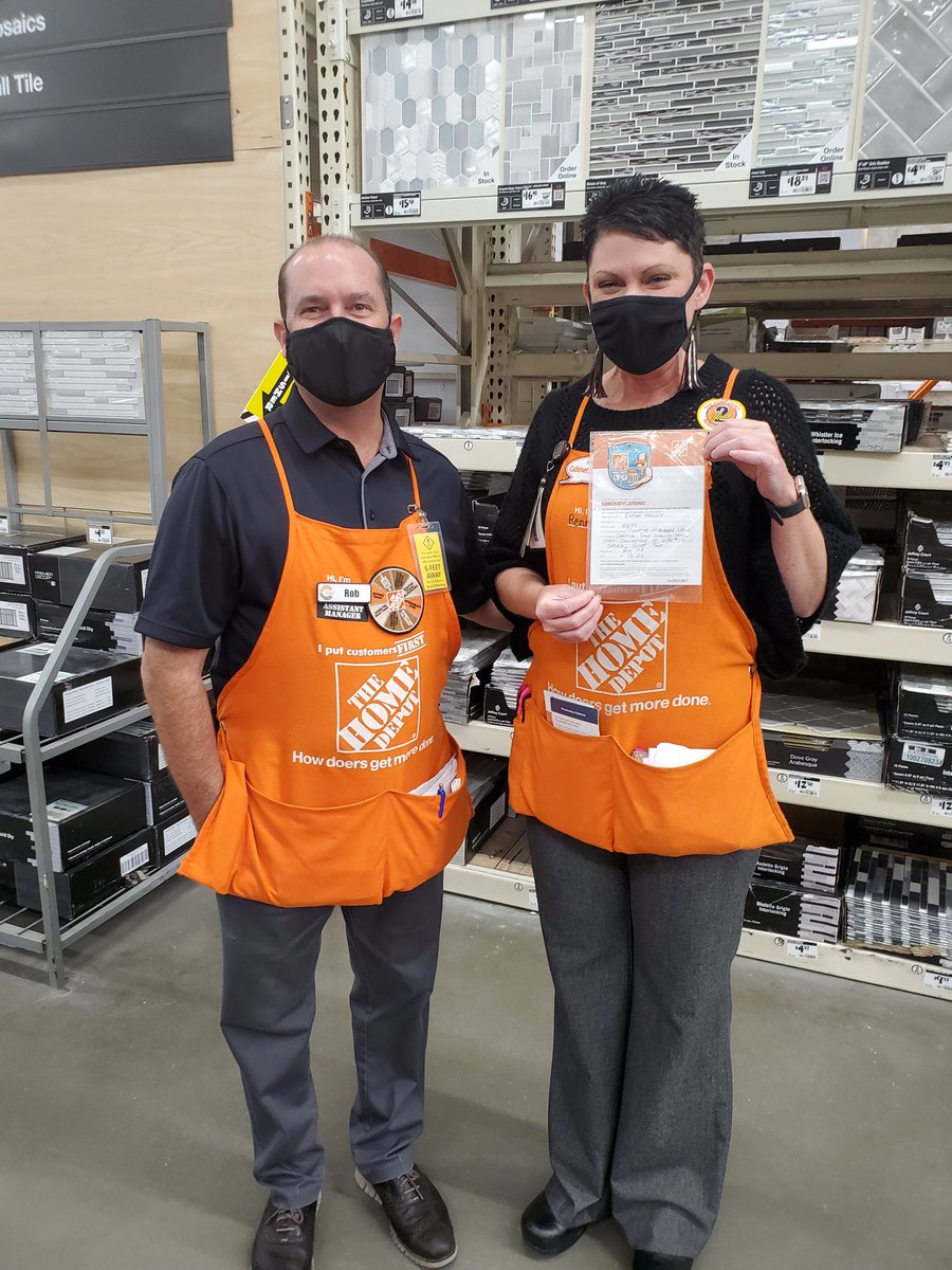 Great D23 specialist Debbie and wonderful lead capt. Renee.