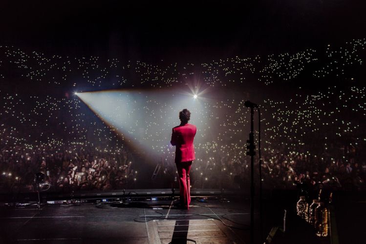 OUTSZ1DE's tweet photo. come ci si sente ad aver detto “no” a harry styles? https://t.co/0trLLW6UqT