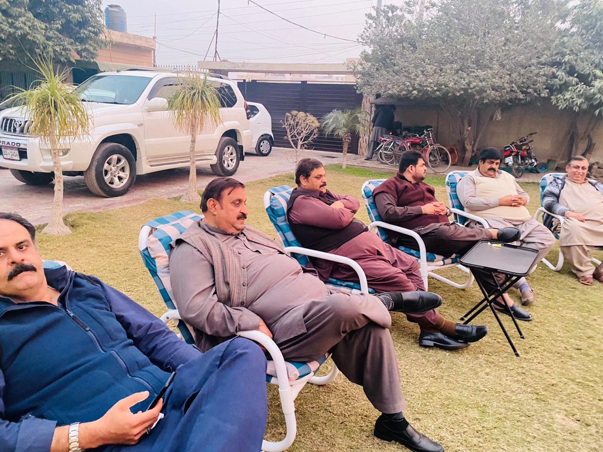 SociaUmer's tweet photo. #ہم_دوست_نہیں_بھائی_ہیں__🔥🔥

#دشمن_کیلیے_تباہی_ہیں__🔥🔥 https://t.co/MlJEAzBRwy