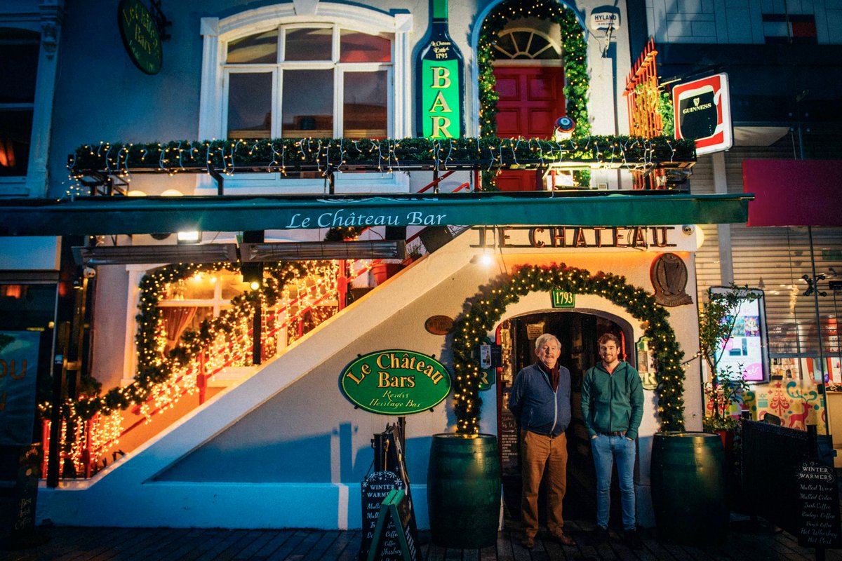 Anyway, here's my thread of pix, as a thank you to all the bar staff, for all the years I talked shite at you, slurred my order, forget to add the Guinness til the last minute, kept ya back for just one more round....Thank you for always putting up with me. We'll see you soon. x