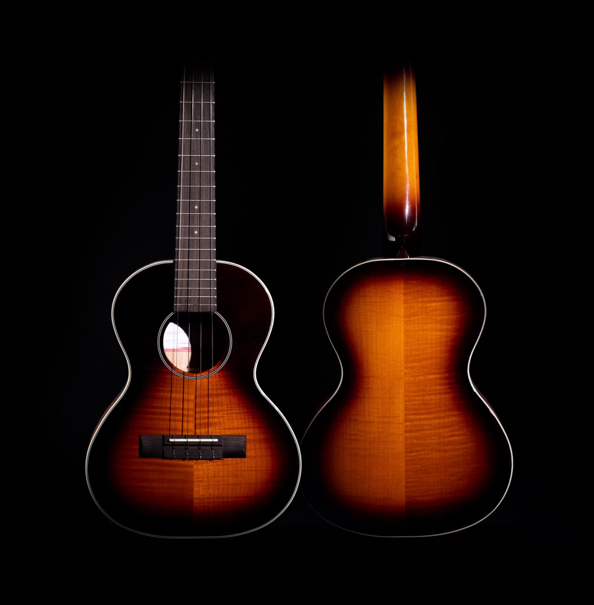 kalabrandmusic's tweet image. 1st look at our upcoming Gloss Flame Maple Burst Ukulele series, featuring two distinct styles in Concert &amp;amp; Tenor size: Cherry Burst and Tobacco Burst!

This dazzling collection will be hitting stores Summer 2021 🍒 

kalabrand.com/new // @NAMMShow