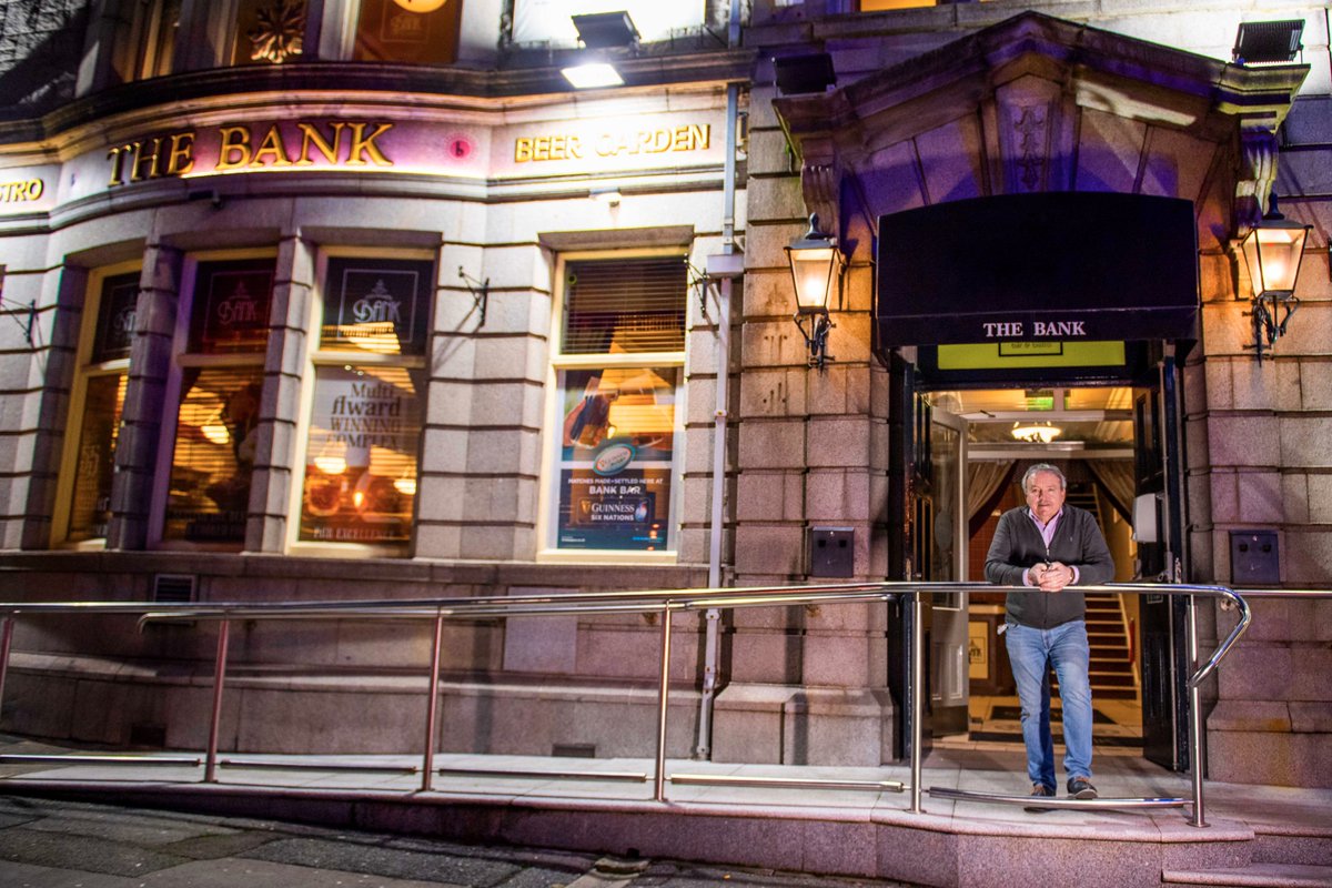 Anyway, here's my thread of pix, as a thank you to all the bar staff, for all the years I talked shite at you, slurred my order, forget to add the Guinness til the last minute, kept ya back for just one more round....Thank you for always putting up with me. We'll see you soon. x