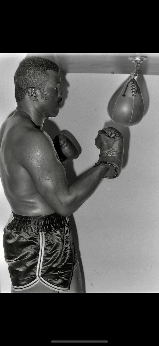 JIMDIAMONDLAW's tweet photo. Rest in Peace Champ. I had pleasure of doing few photographs of you in 80s! #HughroyCurrie https://t.co/IINX4kPmwN