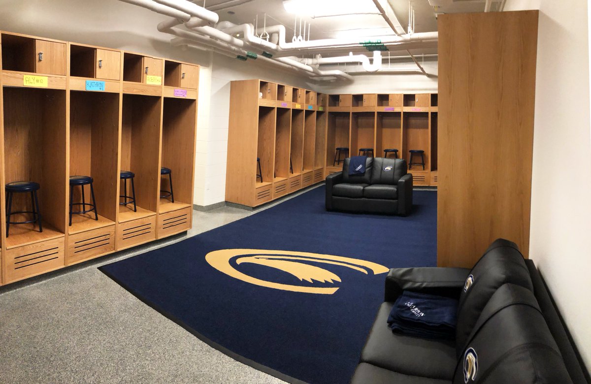 NCAADII's tweet image. If we could only share more than four pictures‼️

On this #FacilityFriday, take a peek into Clarion's Tippin Gymnasium AND Natatorium. 🔥💯🤩

#NCAAD2 student-athletes have the opportunity to practice and compete in great facilities. 🙌

#MakeItYours