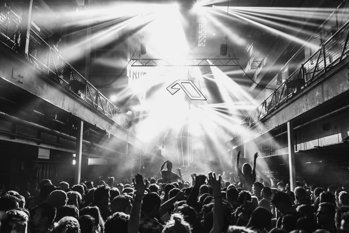 Out next week on Anjunadeep: two new tracks from @official_taches, three <a href="/marshmusician/">Marsh</a> remixes from Amonita, <a href="/SimonDoty/">Simon Doty</a> and <a href="/FROSTSOUNDS/">FROST</a>, plus the second disc of Anjunadeep 12 🎉
Follow the Anjunadeep New Releases playlist: anjunadeep.ffm.to/newreleases.otw