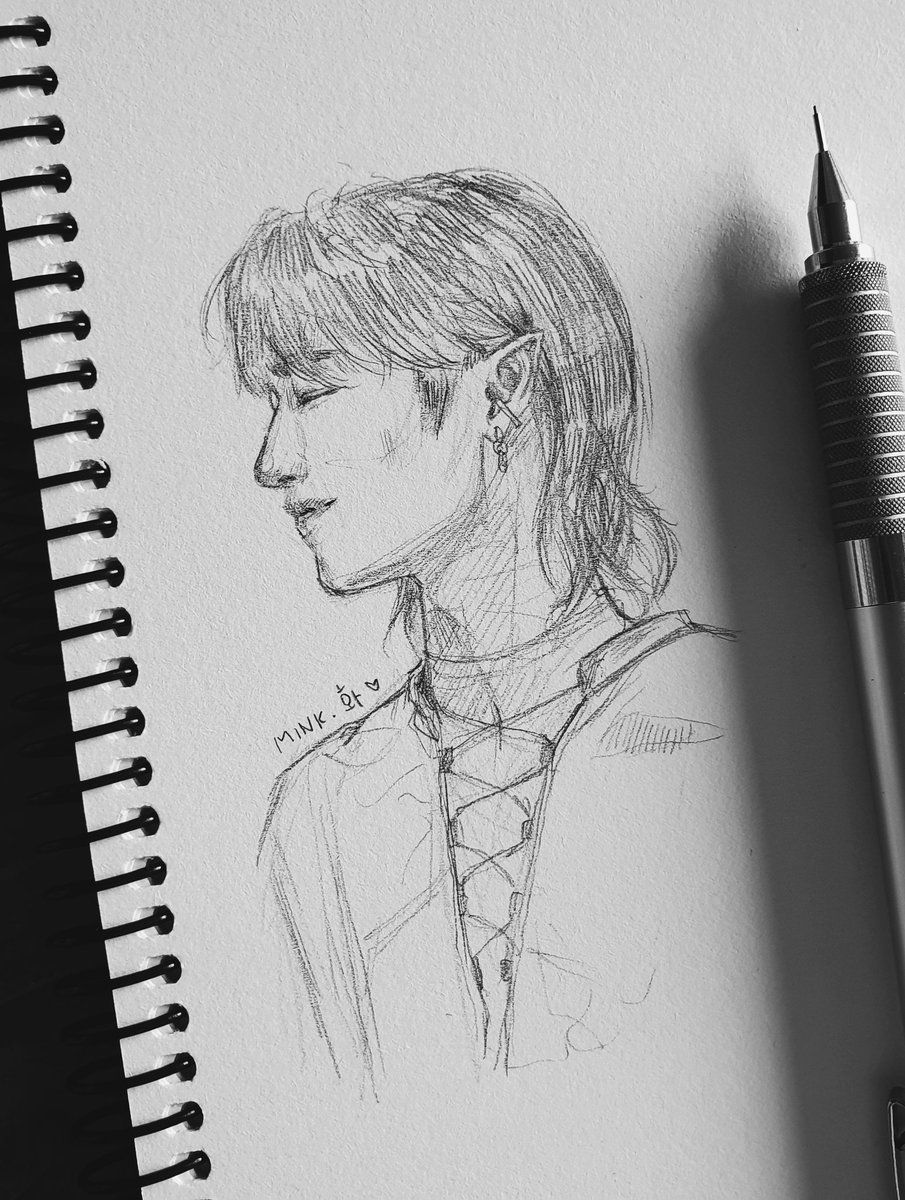 I literally have no thoughts in my mind rn I dunno how hair works ;; 
