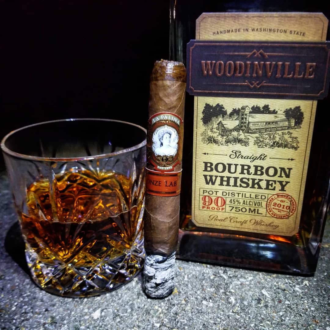 LaPalinaCigar's tweet photo. and the whisky isn't bad either!
📷 by @imatexican8: So good, once it hits the lips! #LaPalinaCigars #BronzeLabel #LaPalina #WoodinvilleWhiskey
<<<
#cigarphotography #cigarporn #cigarlife #cigar #cigarboss #cigaroftheday #cigaraficionado #cigarpimp #cigardojo #botl #botlTXchapter https://t.co/t8sHFAgo9f