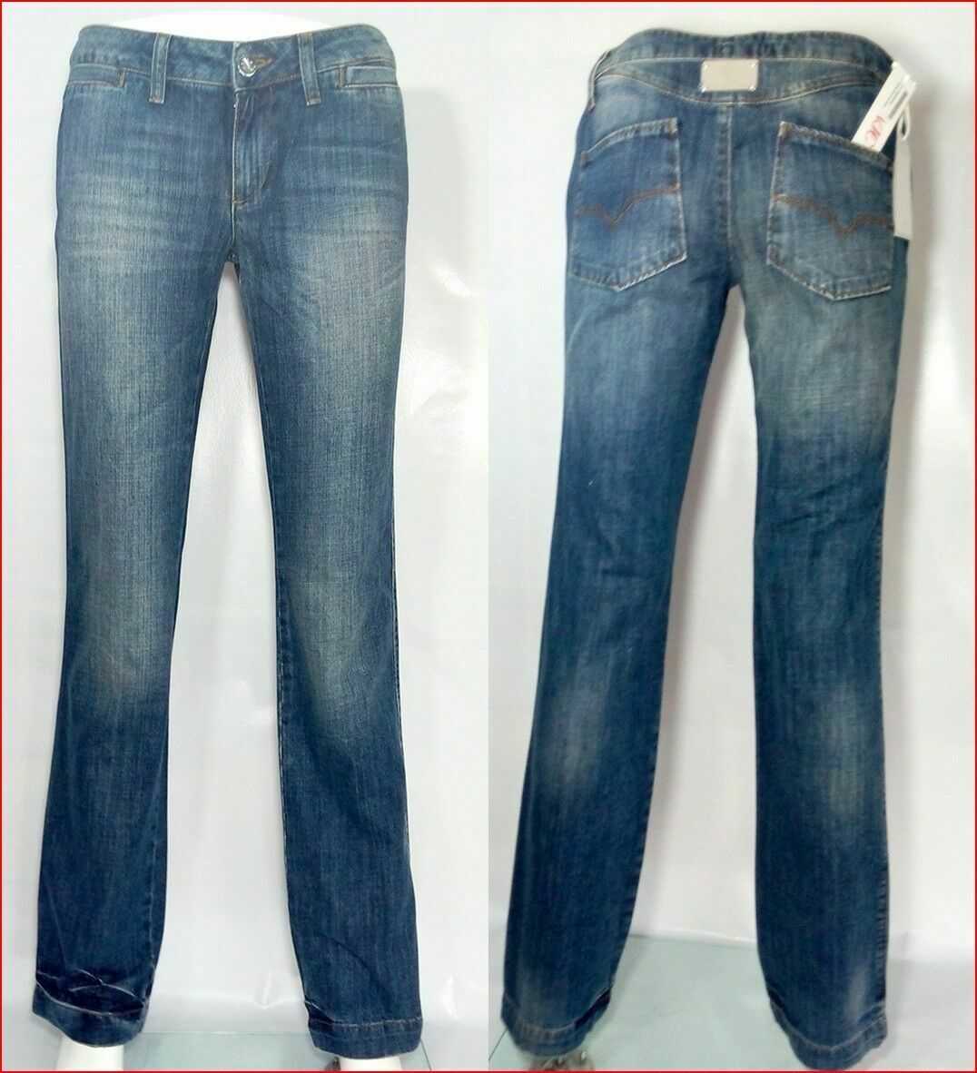 1974Store's tweet photo. ⭐️⭐️⭐️⭐️⭐️ Top Quality              Jeans woman Versace size W26 28 in blue 100% cotton rise 7" straight RRP £ 200-ORIGINAL-#versace #jeans #womenjeans #fashion #mode #damenmode #freeshipping #luxury

https://t.co/9bXMooFEWt https://t.co/fAhrPGs6OF