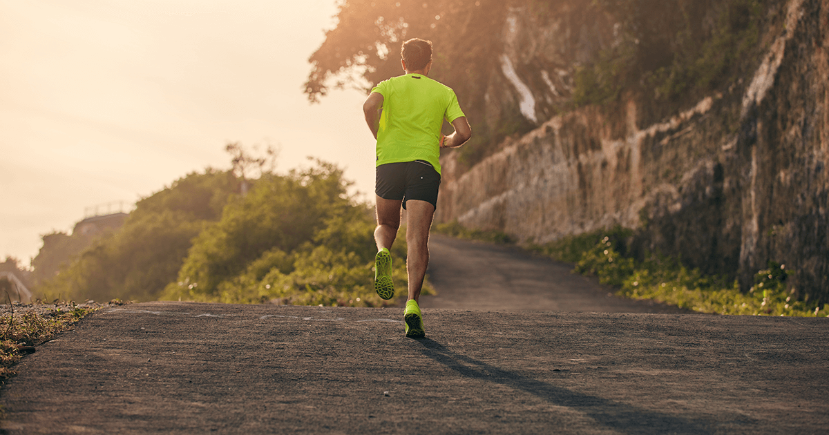 Running_Club's tweet image. Courir en côte, très souvent ça pique, mais ça paie ! 🥵 

Parfois douloureux et rude, le travail en côte est très intéressant pour progresser et intégrer de nouveaux exercices à votre plan d’entraînement
👉  bit.ly/3749Etv 

#entrainement #courseapied #RunningClub