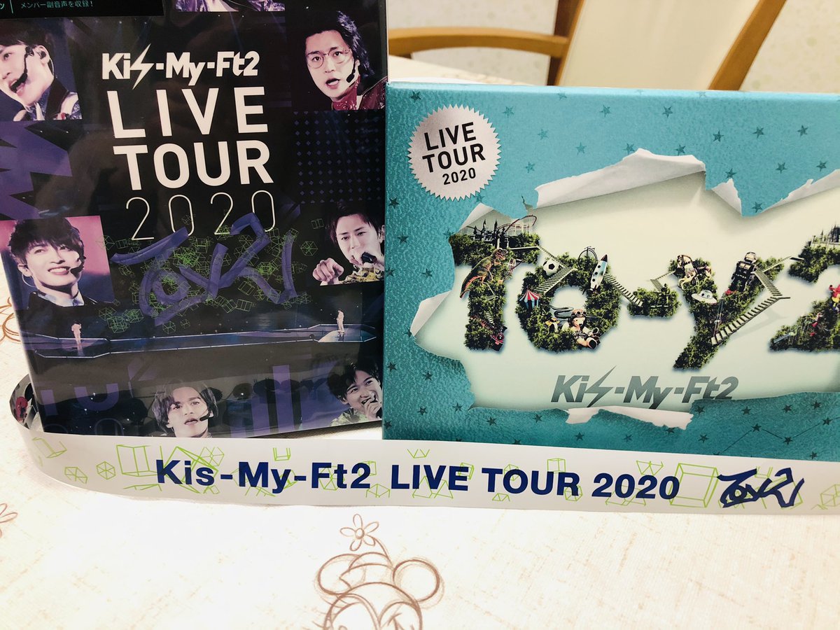 yktn1122's tweet photo. 特典に銀テープのレプリカ付いてた❣️ https://t.co/XhG9J8CfDR