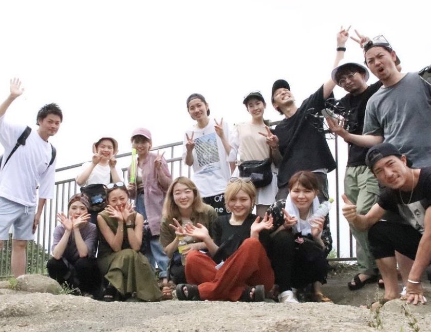 rocca201306's tweet photo. 【一年後の自分は、一日の積み重ねで出来ている。】

社員旅行を全力で楽しむ！

#千葉美
#千葉美容専門学校
#美容師
#美容室
#稲毛
#東洋理容美容専門学校
#パリ美容学校学校
#ジェイヘアメイク
#美容学生 https://t.co/mqw62ZdYG3