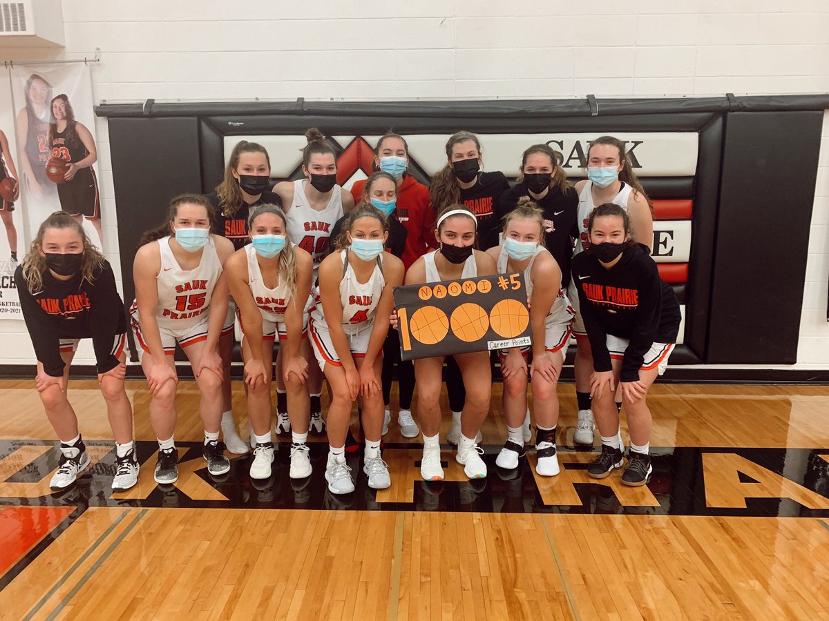 speaglesgbb's tweet photo. Congratulations to Naomi Breunig for scoring her 1,000th career point in last nights game! 🏀❤️ https://t.co/GY633EIIjF
