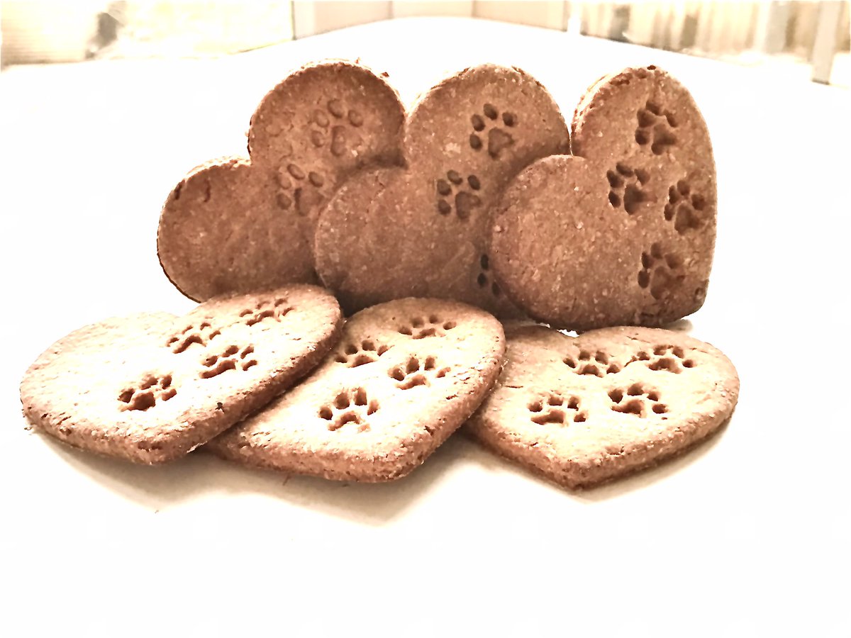 pal4paws's tweet photo. Valentines is fast approaching, order now these amazing treats for your loving dog. FREE delivery within BH post code or collection. Contact: enquiries@websterspawtisserie.co.uk 
@TheGoodDogGuide https://t.co/g0zQmphRNu