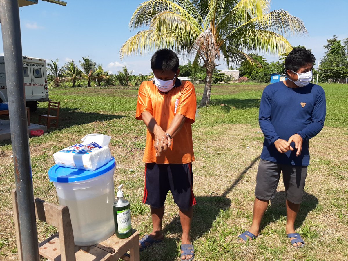 PNUDperu's tweet photo. Más de 35.000 personas de #PueblosIndígenas ahora cuentan con información y capacitación para responder a la #COVID19 

Conoce más de las experiencias que compartieron en el  encuentro impulsado por @pnud con las organizaciones y indígenas ➡️ https://t.co/B6bHxgDhCd https://t.co/W8duFIqksf