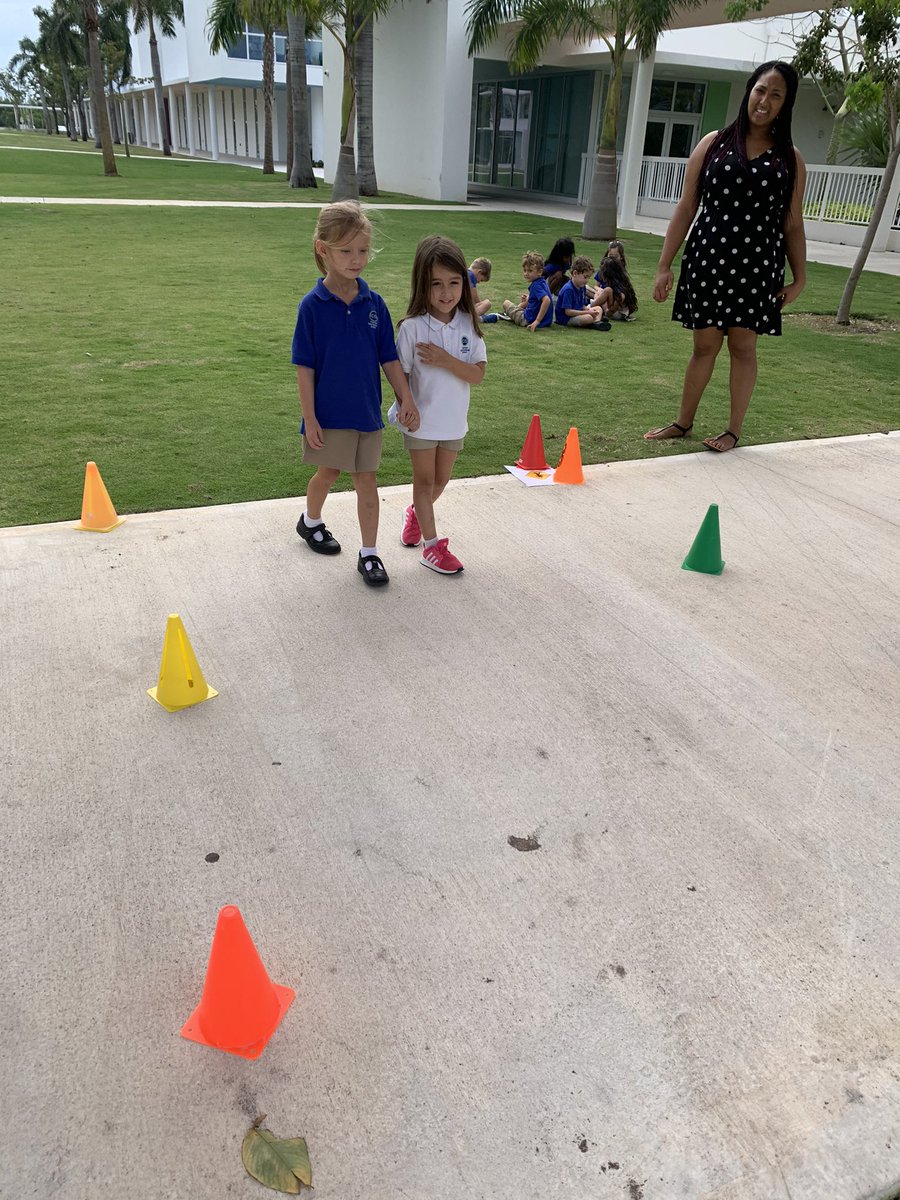 MsJodi_CIS's tweet photo. Practicing the safety rules of crossing the street. 🛑👀🚶🏽‍♀️ #CISInspires https://t.co/7QH47nsXS9