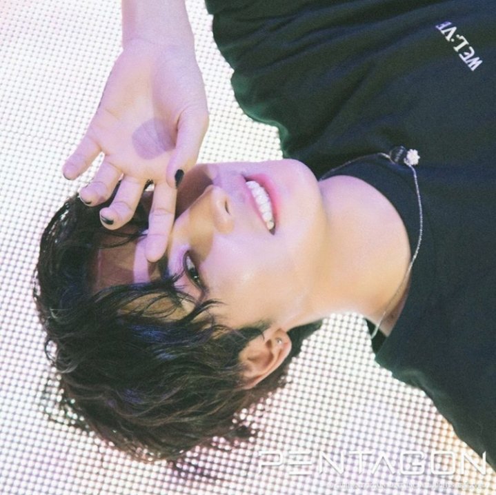 CarlaSuyane13's tweet photo. Hoje é aniversário dele 🥰🥰🥰
simmmm
Yutoda até hj eu ainda não sei o que ele dá,O que eu sei é que ele é perfeito,lindo,talentoso e tem uma voz que encanta a todos. 
Happy birthday Yuto Adachi 🎉🎉
#happyyutoday
#happybirthdayyuto
#yutoday 
#YUTO
#PENTAGON https://t.co/otmKLNncv7