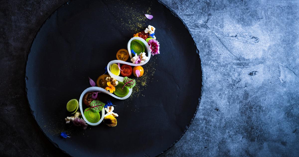 Have you checked Sodexo's 2021 Annual Culinary Report? Discover our chefs’ culinary excellence and stories about how Sodexo chefs inspired others. It's right here >> ow.ly/cgFZ102xhm5
#LoveOfFood #CulinaryReport21 #FoodLover #CulinaryExcellence #Chefs #Sodexo #Food