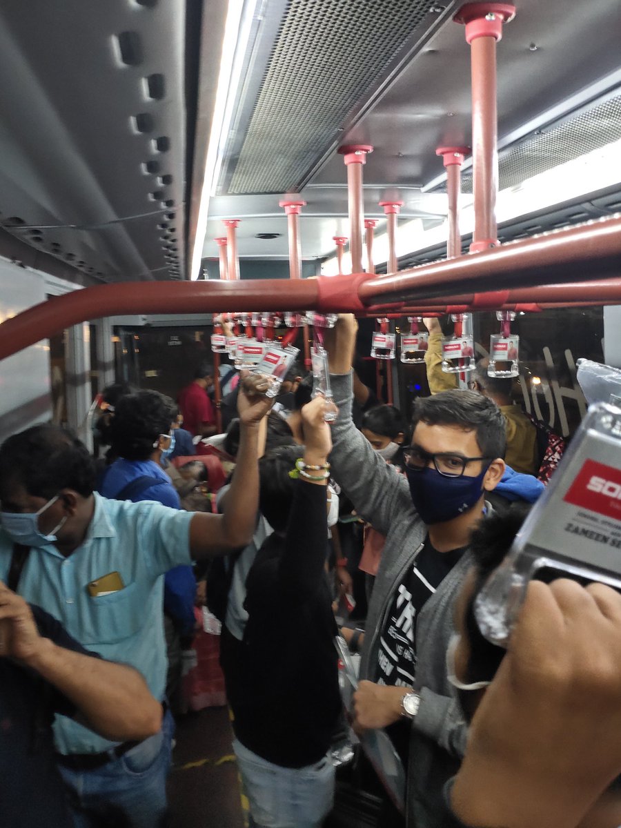 mumbaimatterz's tweet photo. No.. this isn't any #MumbaiLocal train station... This is the crowd at #Mumbai @CSMIA_Official domestic terminal... No signs of  #SocialDistancing, nor any attempt made to enforce.. Even the @flyspicejet bus was packed to the rafters, never seen such crowd even in out #BEST Bus. https://t.co/SashYmohMJ