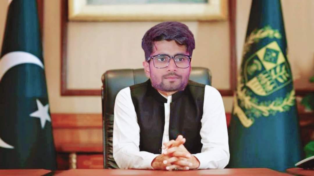 MishiDRIftKing1's tweet photo. Humein 5 Manzla International Cafe Ni Chaiye 🙏🏻🙏🏻
Humein Online exams Ka Notification Chaiye 💯💯
#23JanHecProtest
@_mehar_ms https://t.co/Z8D9ikHIqG