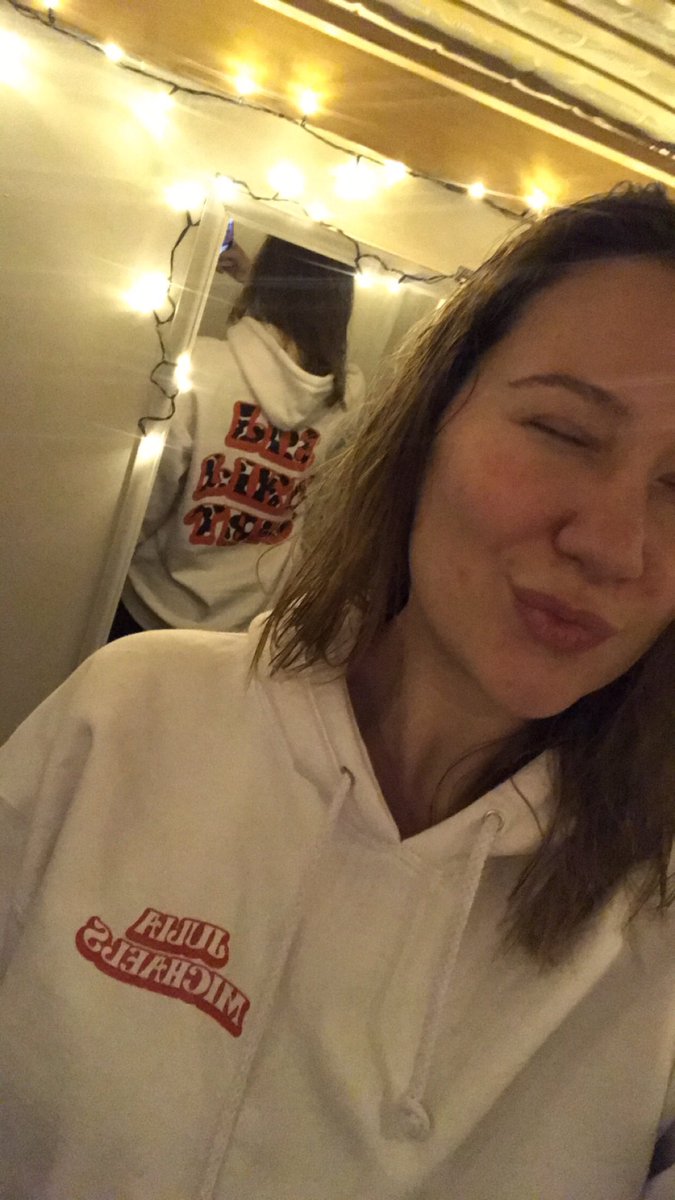 heavenscloudss's tweet photo. Just saying @juliamichaels merch is the best merch ❤️ Stream Lie Like This! #JMmerch #StreamLLT https://t.co/om5ES0xvNT
