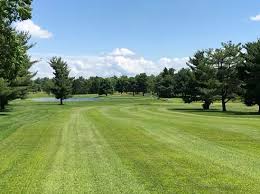 Woodford Lakes, formerly The Brook and Cabin Brook, wrapped up it's most recent run at success, closing down after the 2020 season. For me, it was a course of last resort, as the routing was a bit goofy, the greens a bit too flat and round. But it was golf. RIP.22/