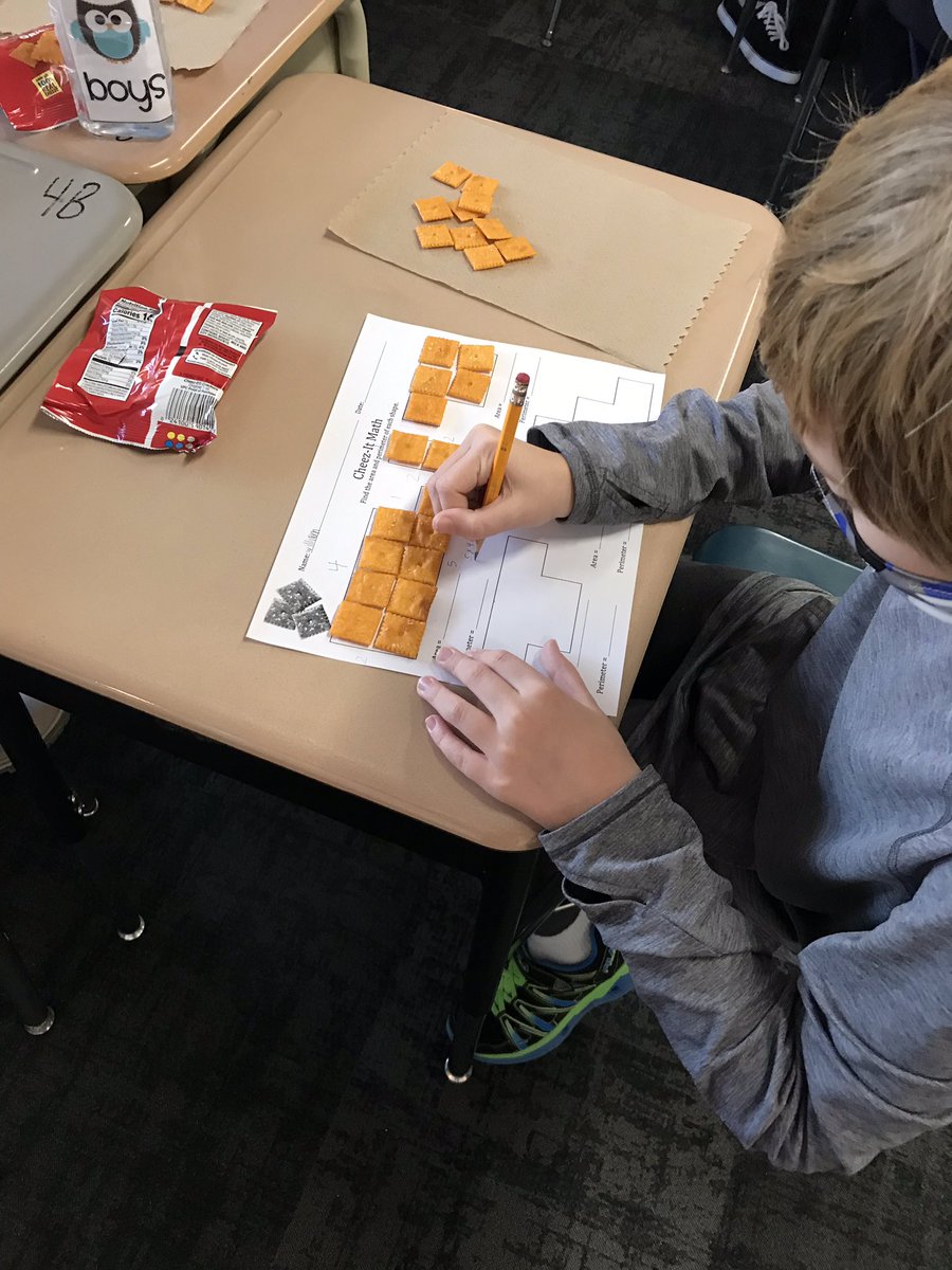 MrsAdams03's tweet photo. Using Cheez-It’s to introduce finding the area and perimeter of irregular shapes. #warriorconnect https://t.co/XgQEqNxjlG