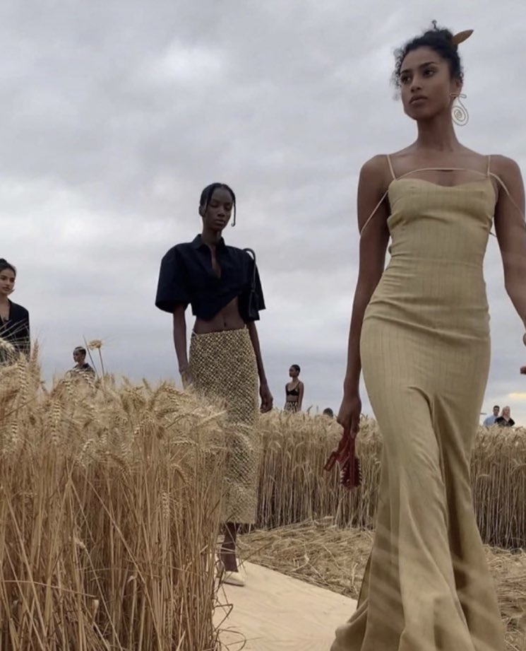 matyluxt's tweet image. 𝐅𝐀𝐒𝐇𝐈𝐎𝐍 𝐃𝐎𝐂𝐔𝐌𝐄𝐍𝐓𝐀𝐑𝐈𝐄𝐒 𝐎𝐍 𝐘𝐎𝐔𝐓𝐔𝐁𝐄 - 𝐚 𝐭𝐡𝐫𝐞𝐚𝐝