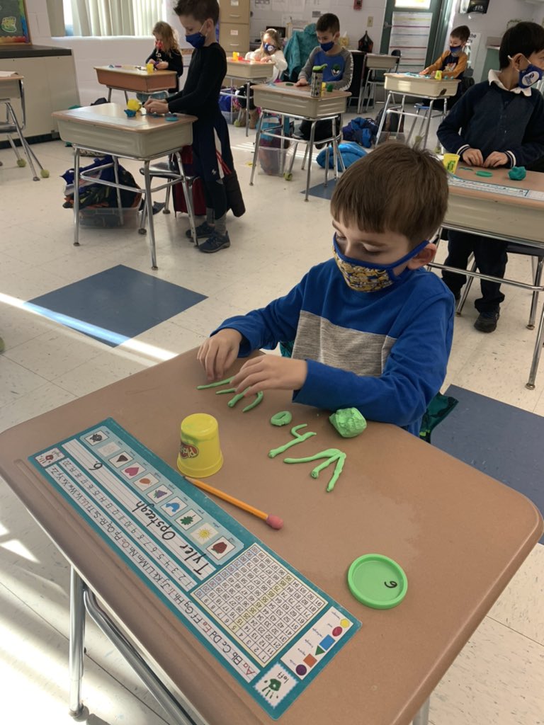 MrsLeeKinder1's tweet photo. What trick word can you make? #pes #trickwords #pelhamproud #oneteam https://t.co/BJK0JGWZ8C