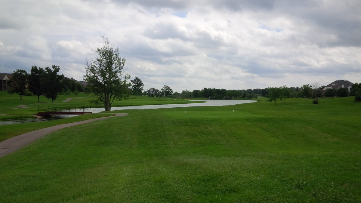 Cherry Blossom grows on me with each successive round. It starts a little bland, but gets moving about the 3rd hole, with some really interesting holes and movements in the middle of back nine (the 17th tee shot is an abomination, but I digress). Worth an annual visit.23/