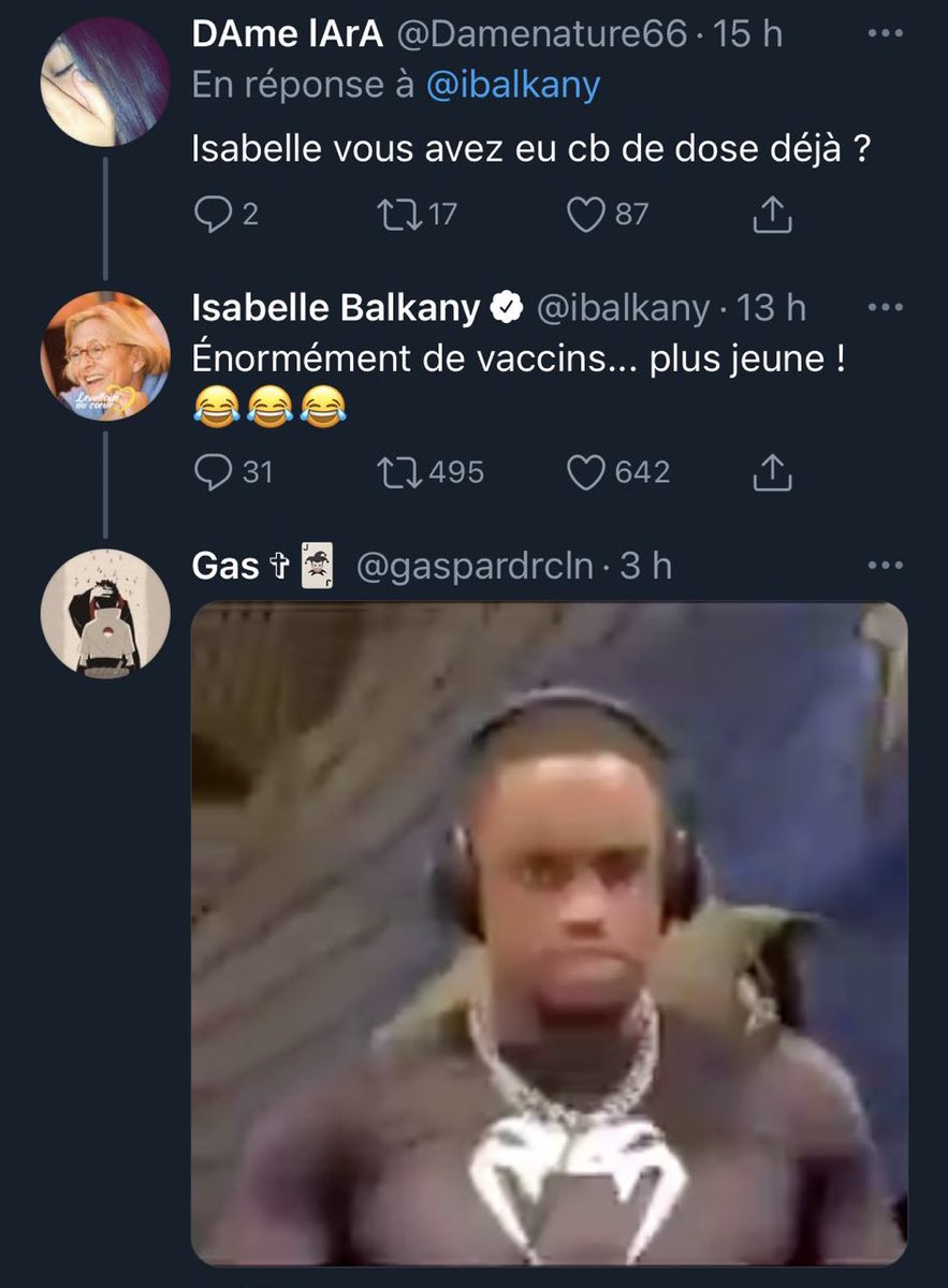 TopDesTwittos's tweet photo. Pendant ce temps sur Twitter... https://t.co/O4oocHEfPZ