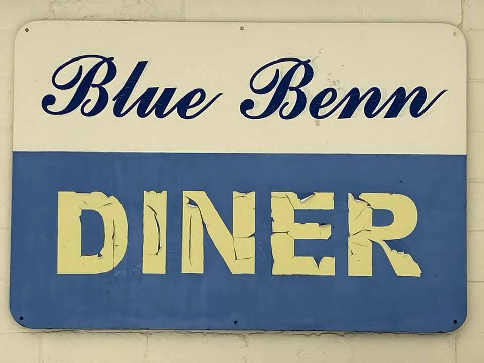 BlueBennDiner's tweet photo. Follow us on Facebook (https://t.co/FuCvbvxVsx) and IG (https://t.co/C1NLXPuOuA), too! https://t.co/RsUz8JqsH5