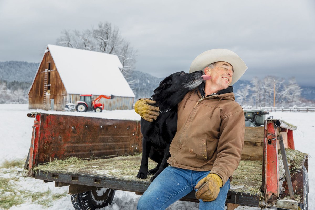 WorkbookPhoto's tweet photo. @intistclair was named one of the top 10 photographers in 2020 by @PhotoPolitic showcasing the photographers &amp;... #lifestylephotographer #healthcarephotographer #childrensphotographer #farming #agriculture #travelphotography #portrait #portraitphotographer #commercialphotographer https://t.co/e73kuHS5Z9