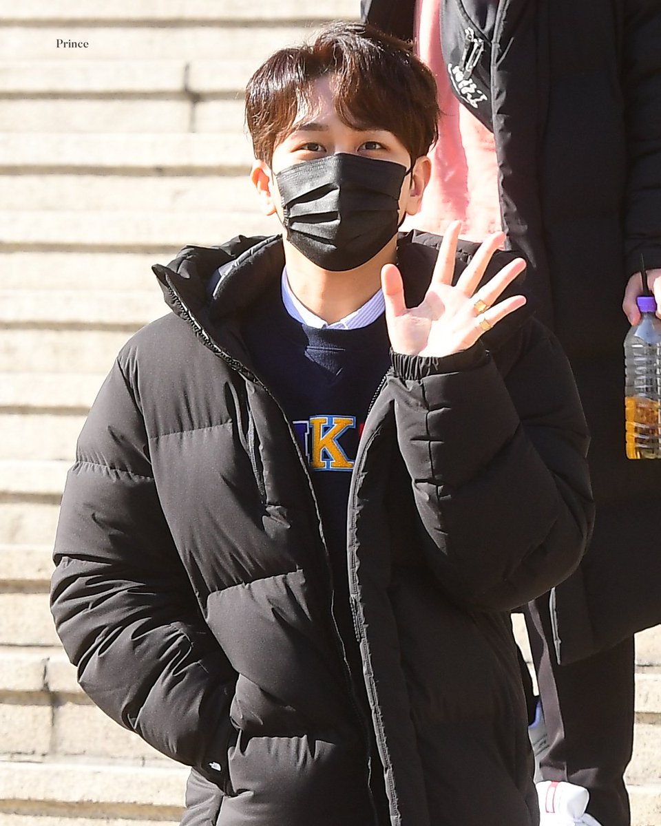 prince_co_kr's tweet photo. 210120 정은지의 ���요광장 퇴근 #김수찬 https://t.co/x7tAN1gPnB