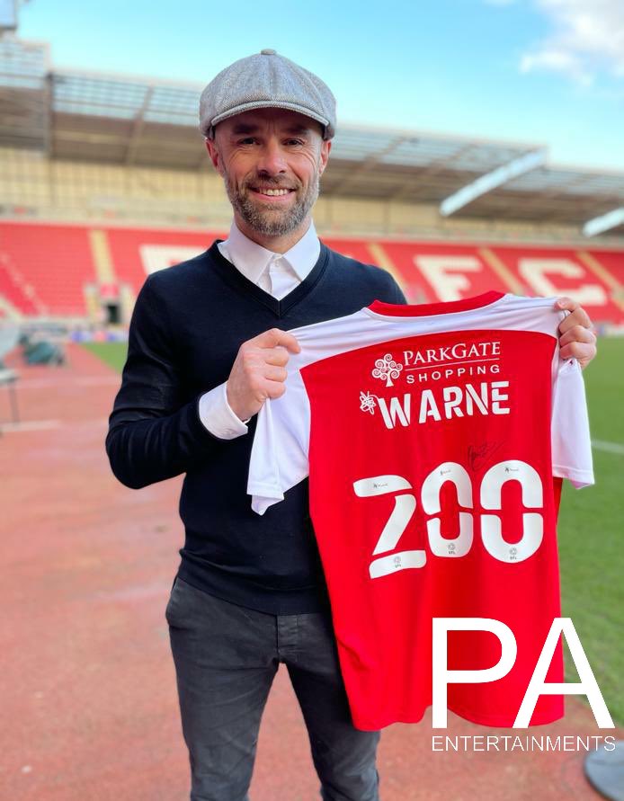 STOP PRESS! To continue our partnership with <a href="/OfficialRUFC/">Rotherham Miller</a> we have an amazing giveaway!

WIN a signed #rufc shirt by ‘Warniola’ following his 200th game in charge of the millers!

It’s simple;

⚽️ Follow <a href="/paentsuk/">PA Entertainments</a> 
⚽️ RT this tweet

Comp closes Wed 27 Jan, at 6pm! Good luck! #utm