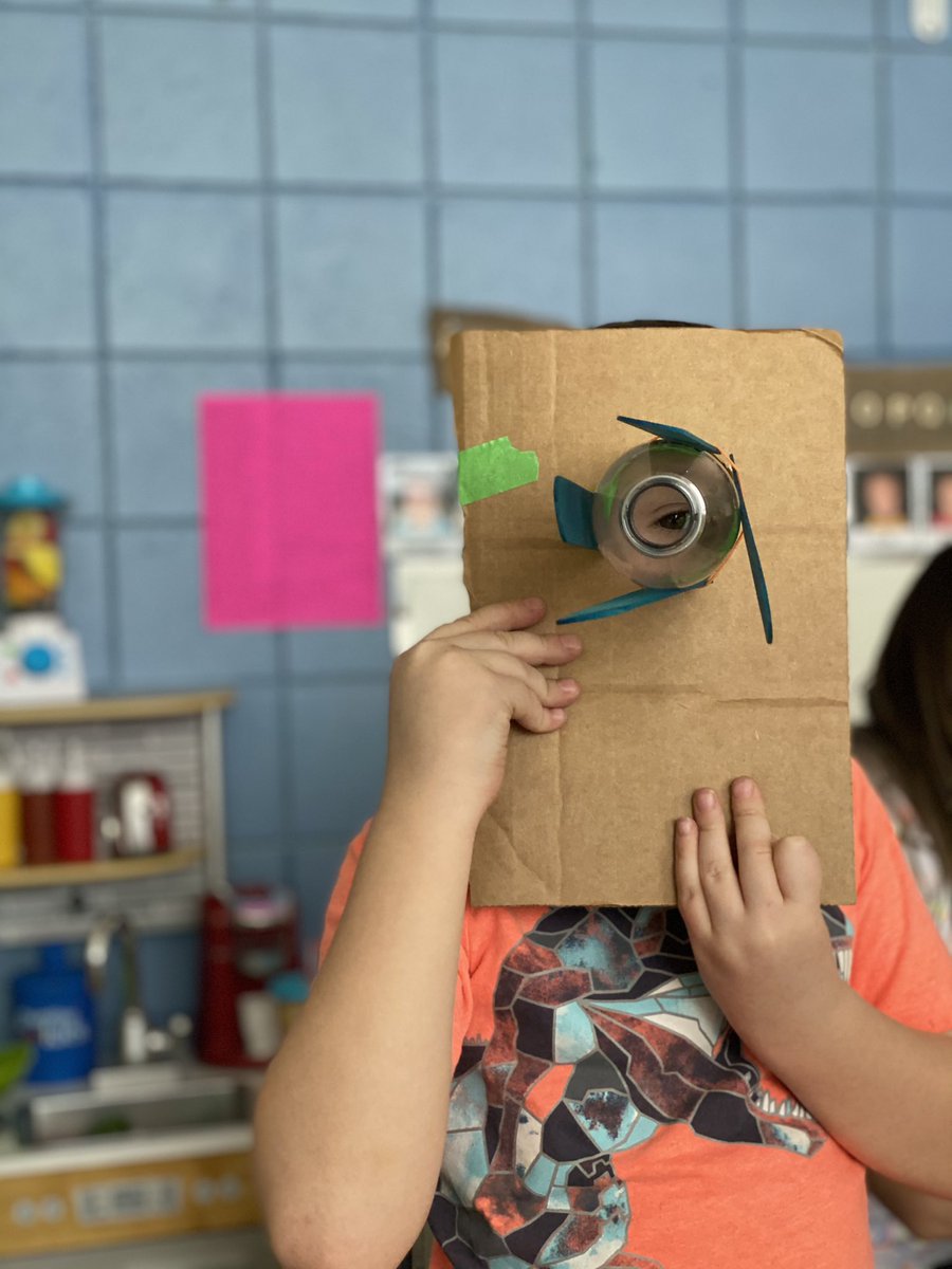 ryland_ian's tweet photo. βHey Mr R. Look at the kaleidoscope I made!β π Our mobile makerspace gives us the opportunity to flex our imagination, to design, create, and innovate. The highest orders of thinking are not difficult to reach #kindergarten #flexyourbrain @NLTeachersAssoc @NLESDCA #NLEduWeek2021 https://t.co/x1IDmEhIJd