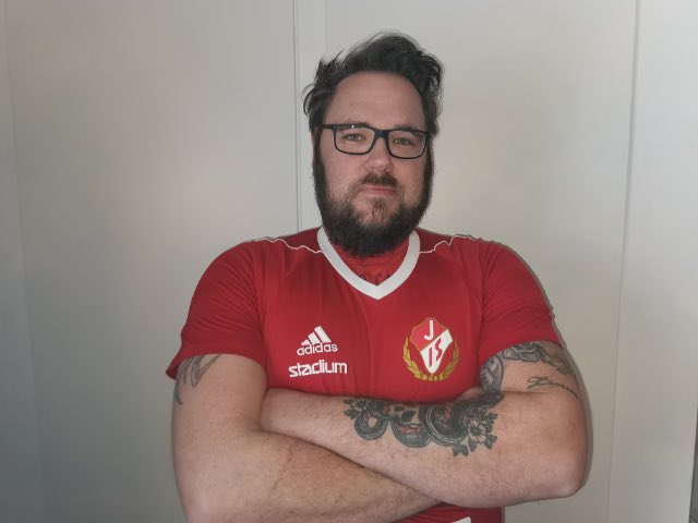 Nyförvärv!

Linus Dahlström, senast i Källby och innan det i Corner är klar för Järpås. Linus är en kraftfull spelare med en fin teknik. Vi är glada att vi kan bredda truppen ytterligare, välkommen till Järpås Linus!